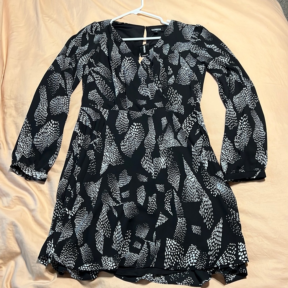 Express dress size small